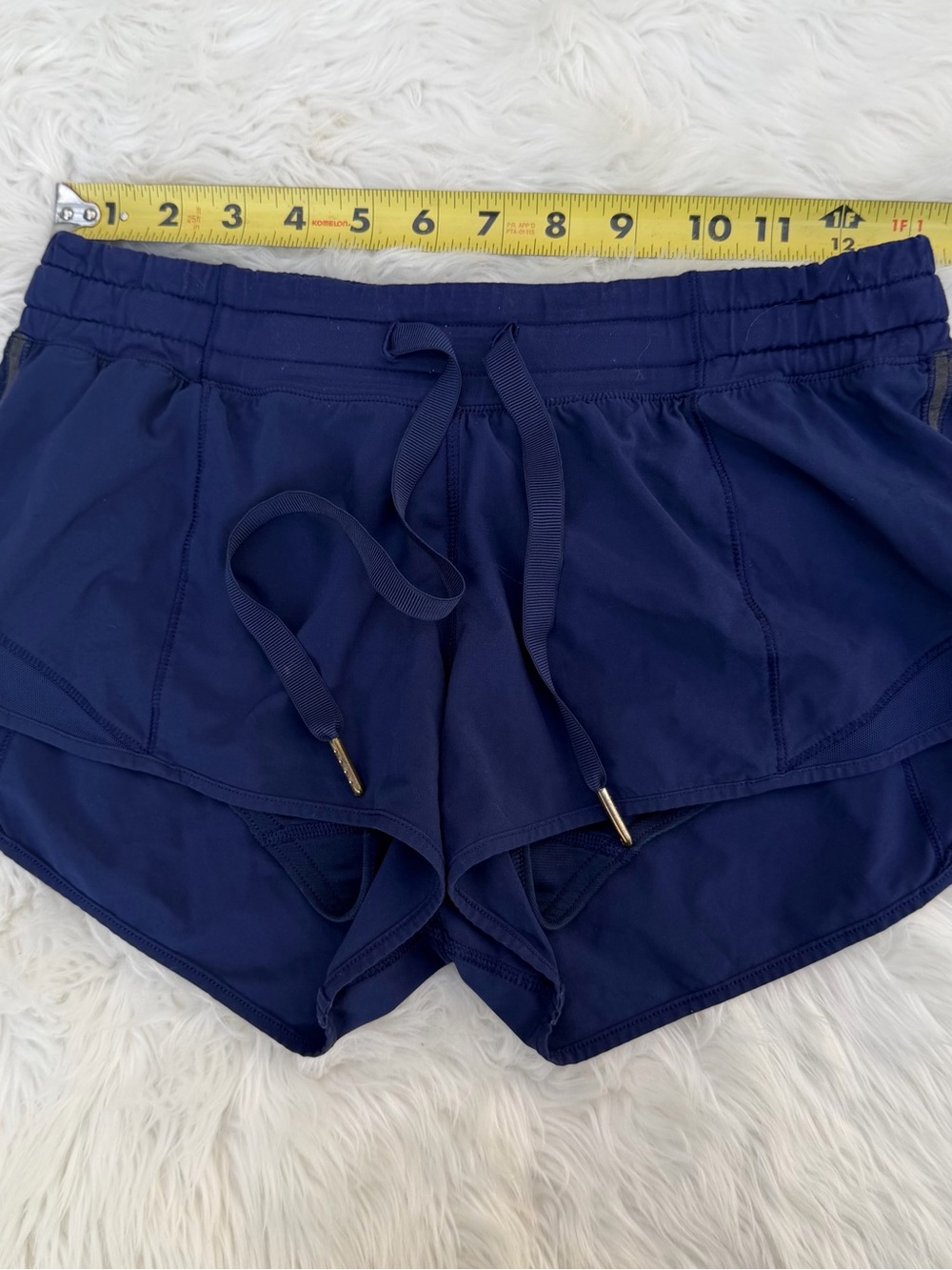Lululemon Navy blue Active Drawstring Women’s Shorts, Sz 2